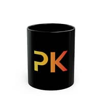 11018671838783258828_2048.jpeg Mug en céramique PrimeKick noir avec logo dégradé orange.