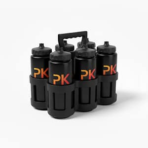 gourdes_noir Pack de gourdes de foot Hydra-Team comprenant six bouteilles noires et un panier de transport noir.